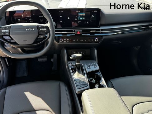 New 2026 Kia Sportage SX image 13