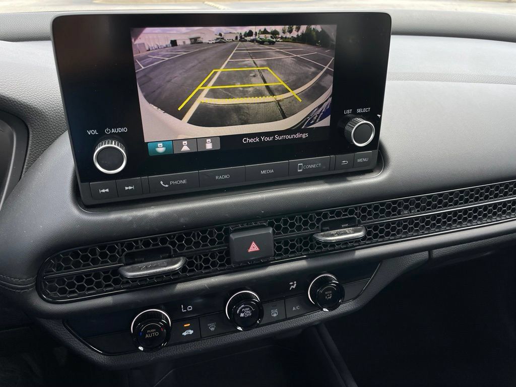 Certified 2025 Honda HR-V LX image 17