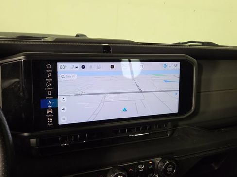 Used 2024 Jeep Gladiator Mojave AWD/4WD image 18