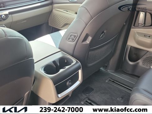 Certified 2025 Kia Carnival EX FWD image 15