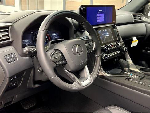 New 2026 Lexus LX 700h Luxury AWD/4WD image 39