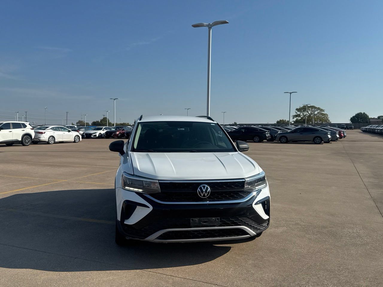 Used 2022 Volkswagen Taos S FWD image 4