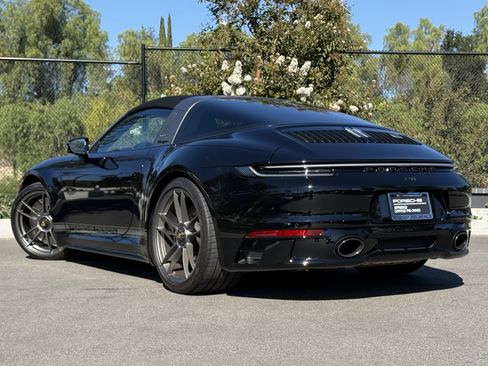 Certified 2022 Porsche 911 Targa 4 GTS image 3