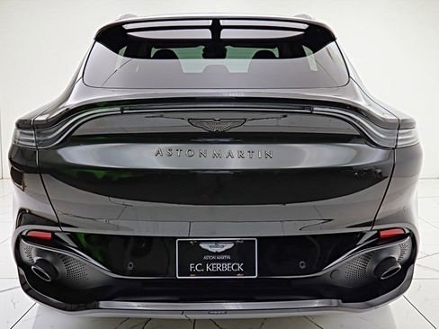 Used 2021 Aston Martin DBX AWD/4WD image 12