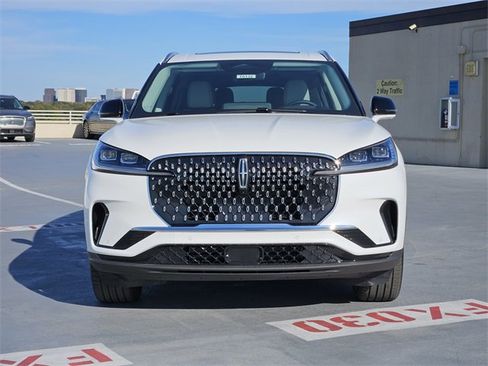 New 2026 Lincoln Aviator Reserve w/ Illumination Package image 2