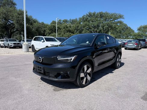 Certified 2023 Volvo C40 P8 Recharge Ultimate AWD/4WD image 2