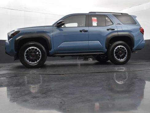 Used 2025 Toyota 4Runner TRD Off-Road Premium AWD/4WD image 36
