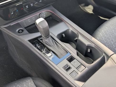 New 2026 Nissan Sentra SV w/ SV Convenience Package FWD image 18