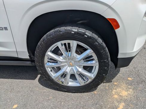 Used 2022 Chevrolet Tahoe High Country image 12