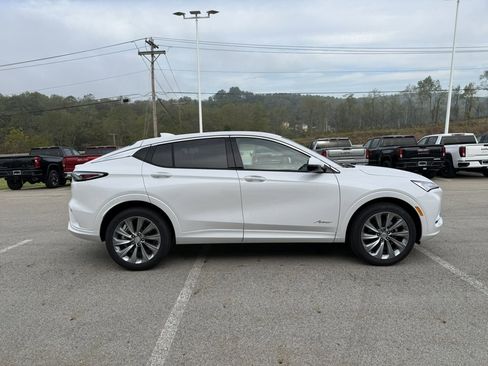New 2026 Buick Envista Avenir image 6