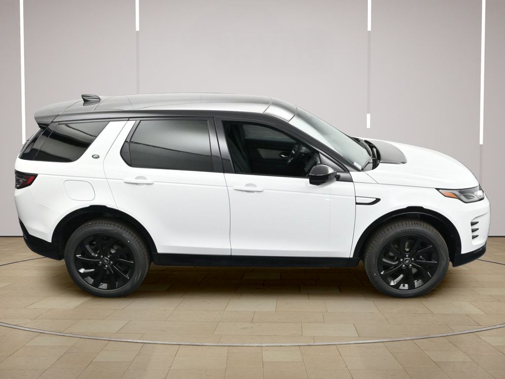 Used 2025 Land Rover Discovery Sport Dynamic SE AWD/4WD image 35