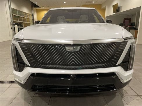 New 2026 Cadillac Vistiq Luxury image 9