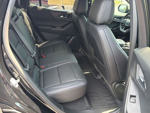 Used 2026 Chevrolet Equinox LT w/ Convenience Package II FWD image 12
