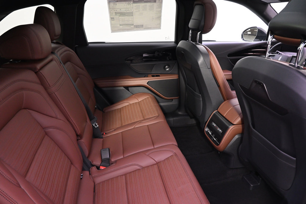 New 2026 Lincoln Nautilus Reserve w/ Jet Appearance Package AWD/4WD image 18