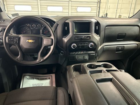 Used 2023 Chevrolet Silverado 1500 Custom AWD/4WD image 4