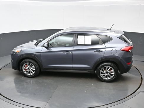 Used 2016 Hyundai Tucson SE w/ Option Group 02 FWD image 32