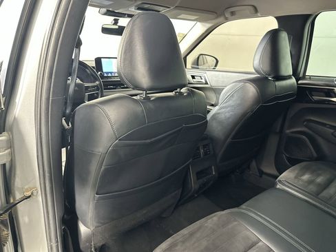 Used 2023 Mitsubishi Outlander SE image 28