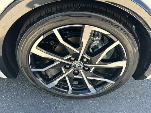 Used 2024 Toyota Prius Prime FWD image 25