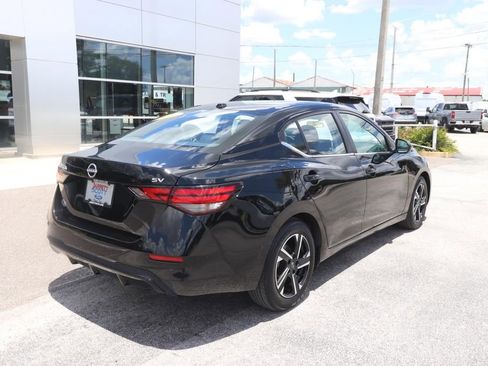 Used 2024 Nissan Sentra SV FWD image 13