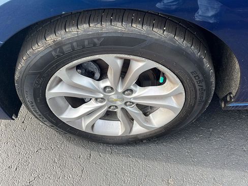 Used 2019 Chevrolet Cruze LT w/ Convenience Package image 35