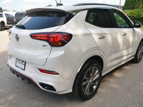 Used 2022 Buick Encore GX Preferred w/ Sport Touring Package FWD image 5