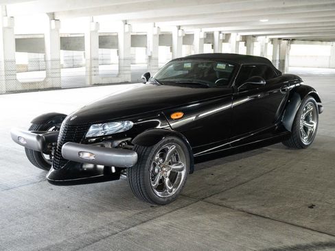 Used 1999 Plymouth Prowler image 2