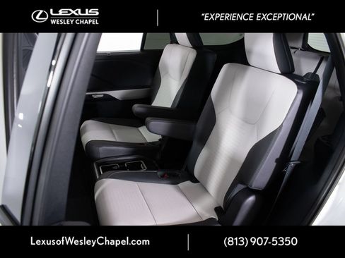 Used 2025 Lexus TX 350 AWD image 22