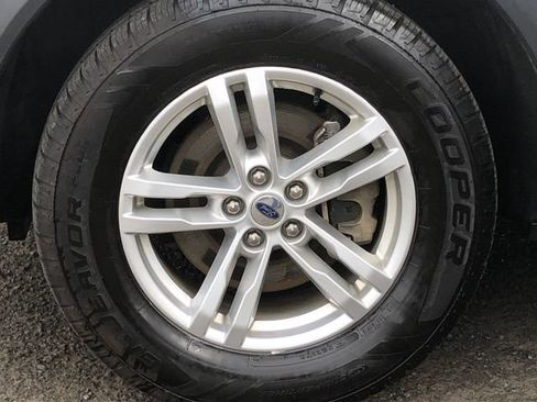 Used 2020 Ford Explorer XLT w/ Comfort Package image 25