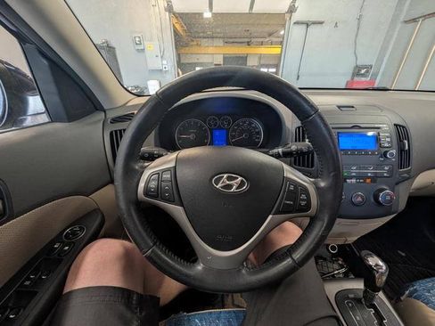 Used 2012 Hyundai Elantra FWD image 30