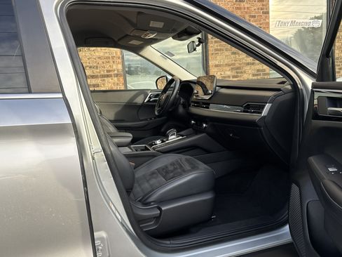 Used 2022 Mitsubishi Outlander SE AWD/4WD image 15