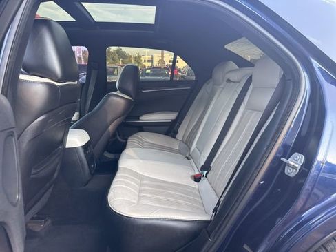 Used 2017 Chrysler 300 S RWD image 15