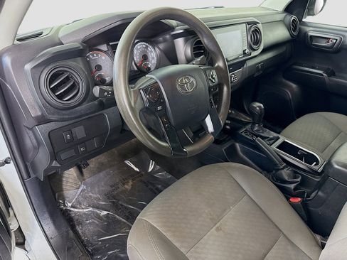 Used 2020 Toyota Tacoma SR image 22