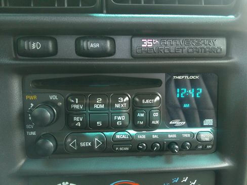 Used 2002 Chevrolet Camaro LT image 25