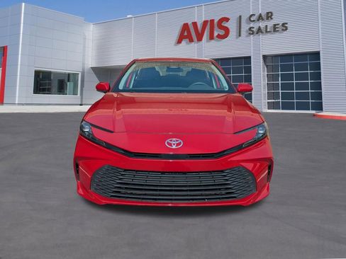 Used 2025 Toyota Camry LE FWD image 2