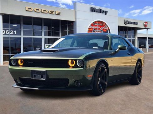 Used 2022 Dodge Challenger R/T Scat Pack w/ T/A Package image 2