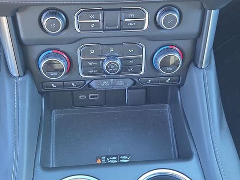 Certified 2024 Chevrolet Suburban Z71 image 33