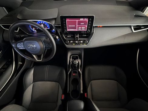 Used 2021 Toyota Corolla XSE FWD image 3