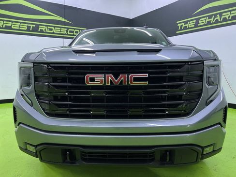 Used 2023 GMC Sierra 1500 Elevation AWD/4WD image 3