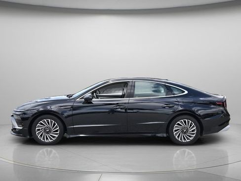 Certified 2025 Hyundai Sonata SEL FWD image 3