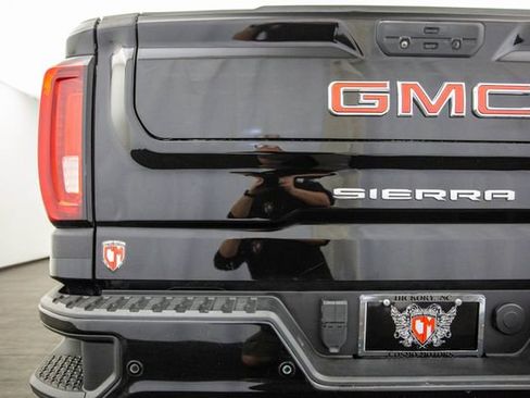 Used 2022 GMC Sierra 1500 AT4 w/ AT4 Premium Package image 38