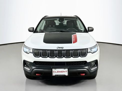 Used 2022 Jeep Compass Trailhawk w/ Trailhawk Convenience Group AWD/4WD image 3