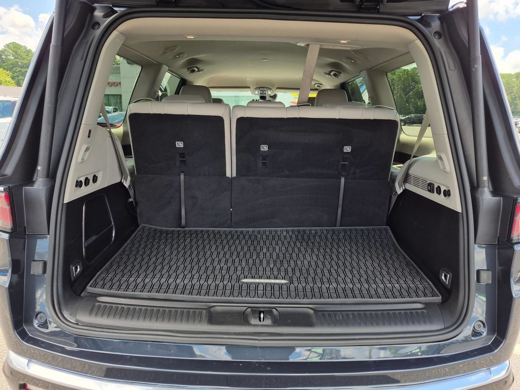 Certified 2024 Jeep Wagoneer Series II RWD image 27