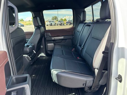 Used 2023 Ford F150 Lariat AWD/4WD image 10