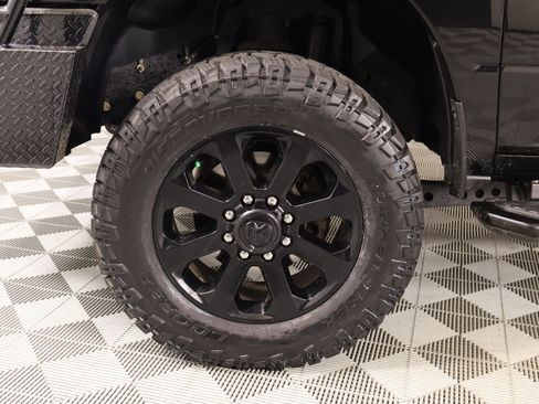 Used 2023 RAM 2500 Big Horn w/ Night Edition AWD/4WD image 17