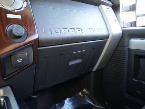 Used 2015 Ford F350 Lariat image 50