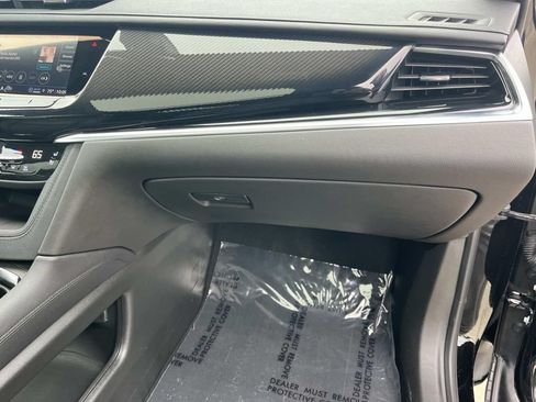 Certified 2025 Cadillac XT6 Sport w/ LPO, Floor Liner Package AWD/4WD image 29