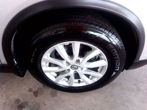 Used 2020 Nissan Rogue SV FWD image 26