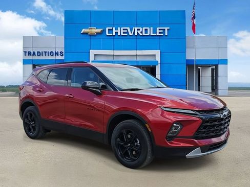 Certified 2023 Chevrolet Blazer LT w/ Midnight/Sport Edition FWD image 2