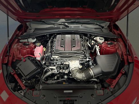 Used 2018 Chevrolet Camaro ZL1 RWD image 26
