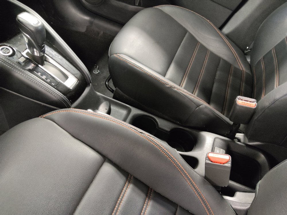 Used 2019 Nissan Kicks SR w/ SR Premium Package FWD image 26